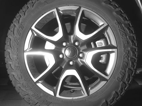 Used 2025 Jeep Compass Trailhawk image 13