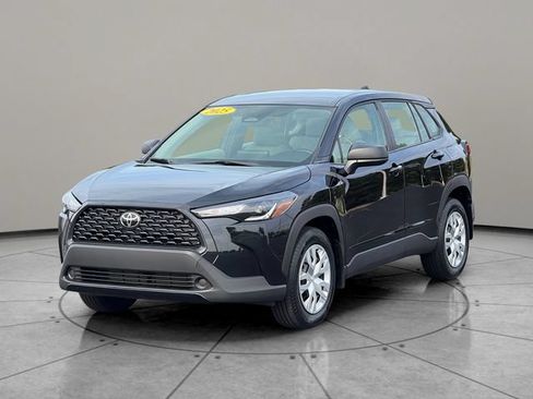 Certified 2025 Toyota Corolla Cross L AWD/4WD image 2
