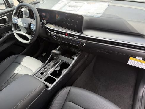 New 2026 Kia Sorento S AWD/4WD image 10