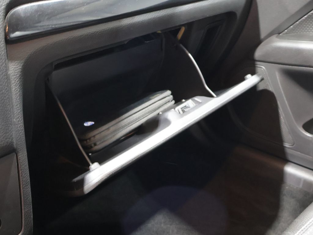 Used 2009 Ford Fusion SEL FWD image 18