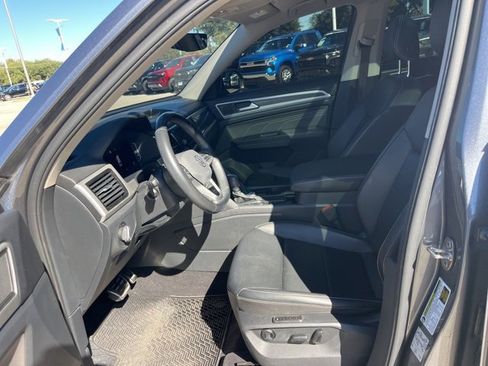 Used 2021 Volkswagen Atlas SEL R-Line image 16