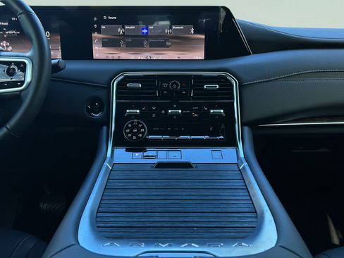 Used 2025 Nissan Armada SL w/ Captain's Chari Seat Package AWD/4WD image 29