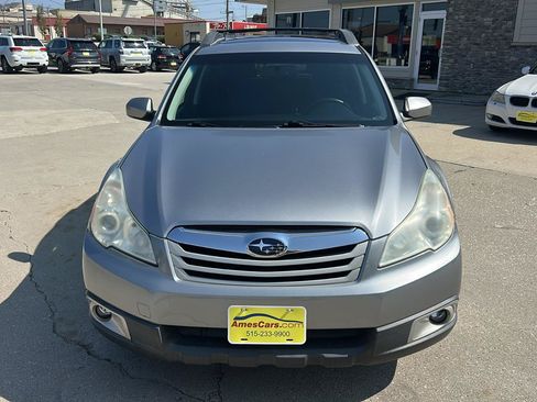Used 2010 Subaru Outback 2.5i Premium AWD/4WD image 8