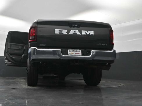 Used 2025 RAM 2500 Tradesman AWD/4WD image 30