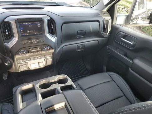 Used 2024 Chevrolet Silverado 2500 Custom w/ Custom Value Package image 11