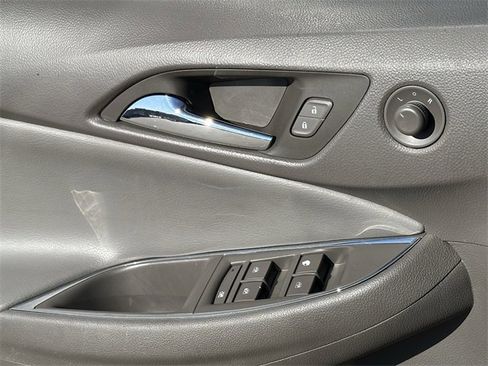 Used 2016 Chevrolet Cruze LS image 24