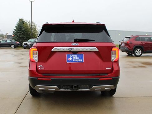 Used 2020 Ford Explorer XLT w/ Equipment Group 202A image 6