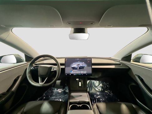 Used 2024 Tesla Model 3 Standard Range RWD image 16