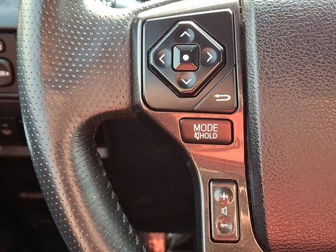 Used 2019 Toyota 4Runner Limited AWD/4WD image 22