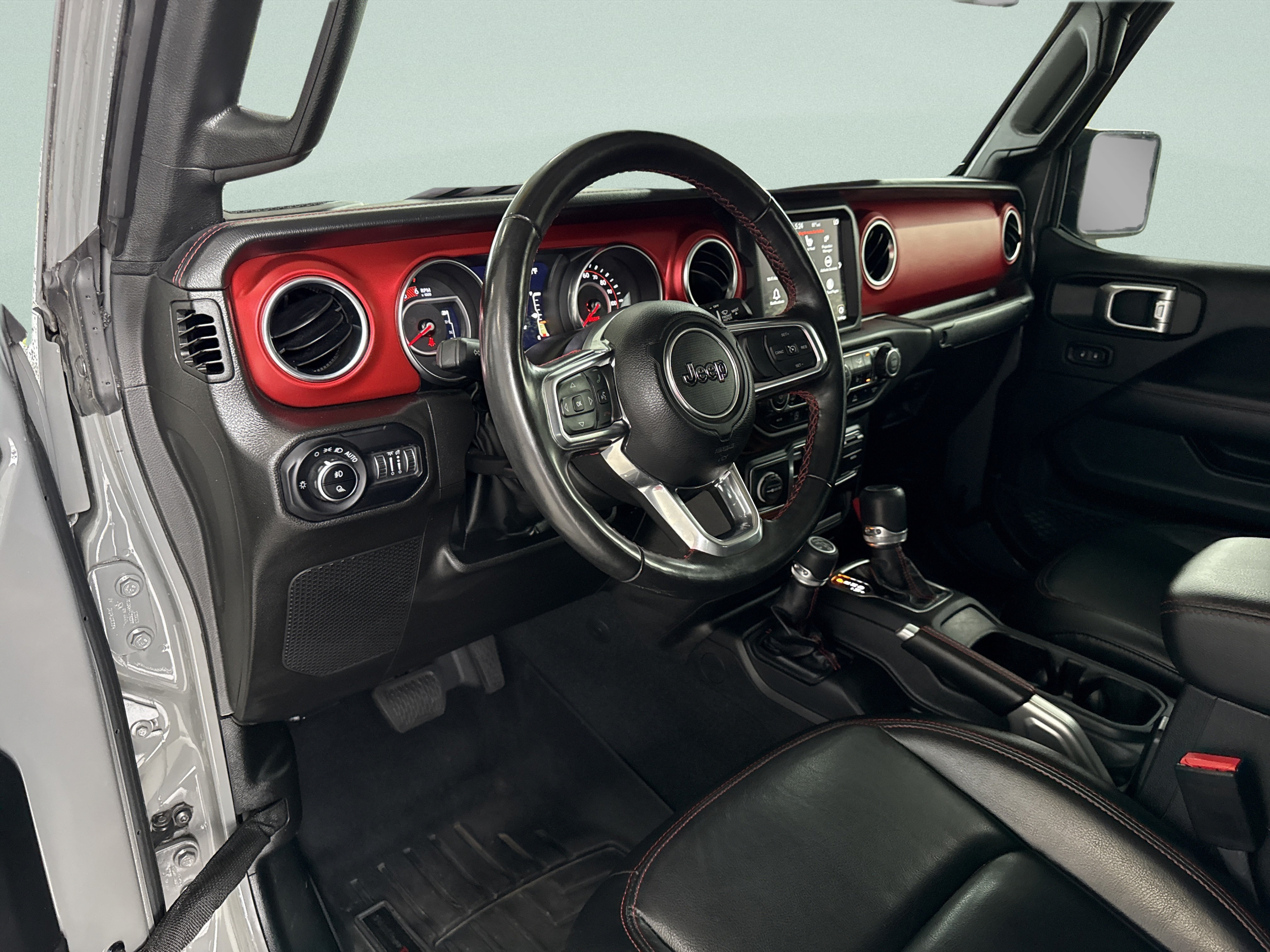 Used 2022 Jeep Gladiator Rubicon w/ LED Lighting Group AWD/4WD image 17