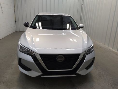 Used 2023 Nissan Sentra SV FWD image 14