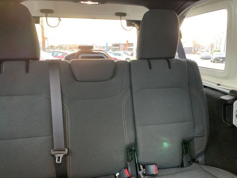 Used 2025 Jeep Wrangler Sport S image 36