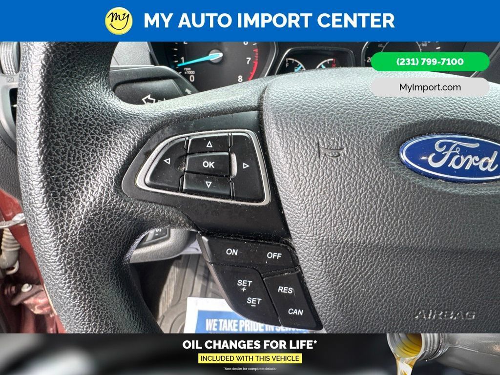 Used 2018 Ford Escape SE w/ SE Sync 3 Package AWD/4WD image 16