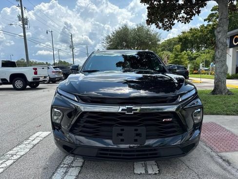 Used 2025 Chevrolet Blazer RS FWD image 3