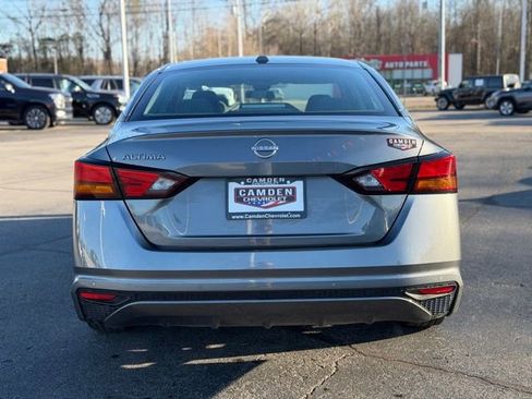 Used 2025 Nissan Altima 2.5 SV image 10