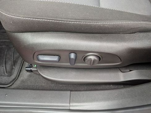 Used 2023 Chevrolet Blazer LT image 20