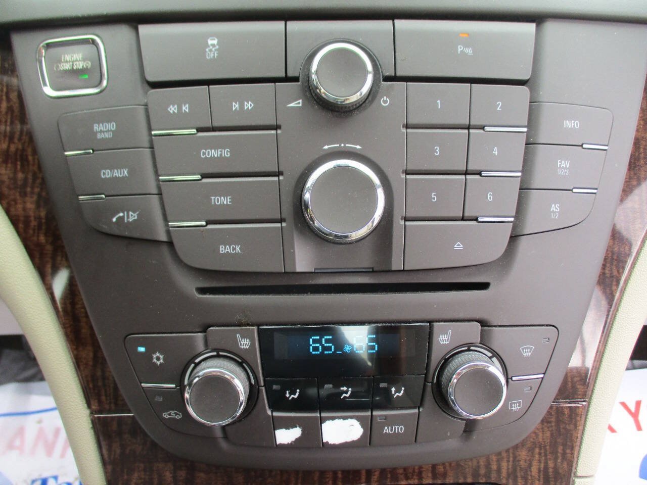 Used 2012 Buick Regal Premium FWD image 17
