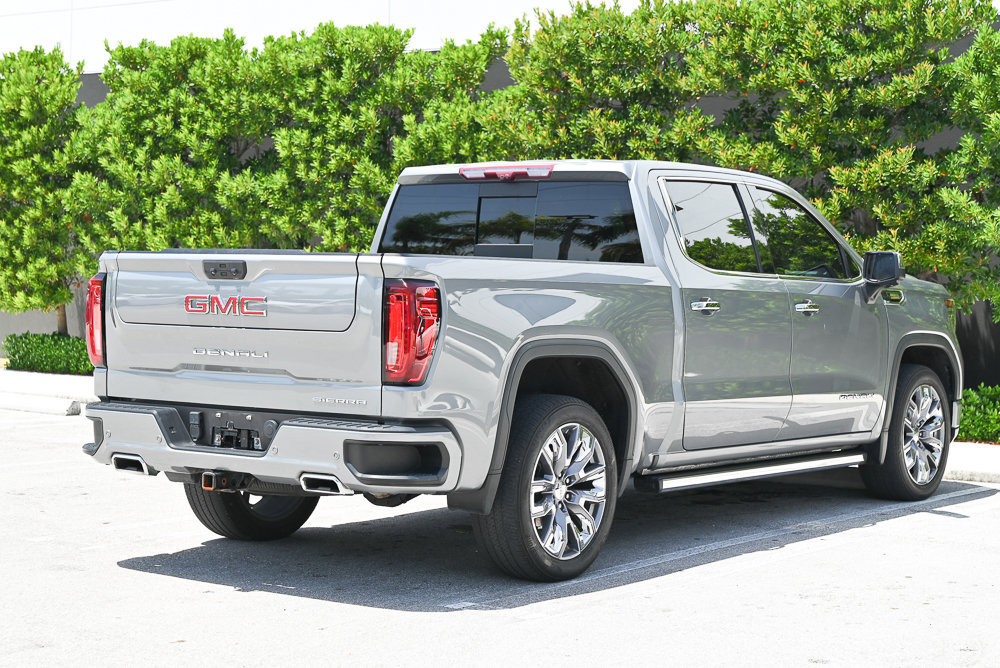 Used 2023 GMC Sierra 1500 Denali w/ Denali Reserve Package AWD/4WD image 4