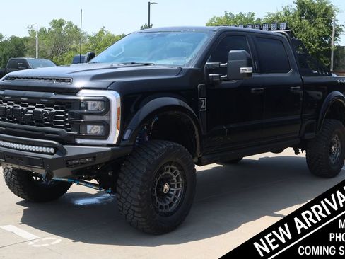 Used 2026 Ford F250 Lariat w/ Black Appearance Package AWD/4WD image 1