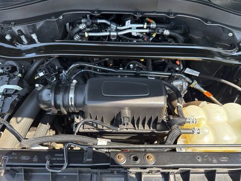 Used 2023 Ford Explorer ST-Line image 33