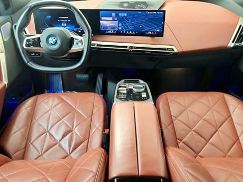 Used 2024 BMW iX xDrive50 w/ Premium Package AWD/4WD image 52