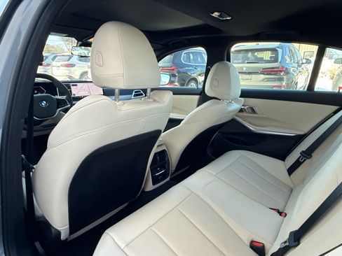 Certified 2025 BMW 330i xDrive Sedan w/ Premium Package image 15
