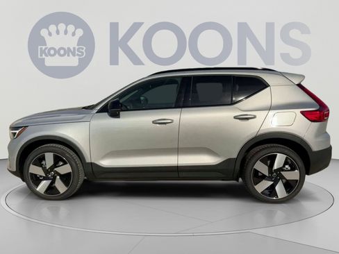 Used 2023 Volvo XC40 Recharge Ultimate AWD/4WD image 7