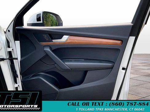 Used 2021 Audi Q5 2.0T Premium w/ Convenience Package AWD/4WD image 24