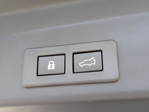 Certified 2025 Subaru Ascent Bronze Edition AWD/4WD image 13