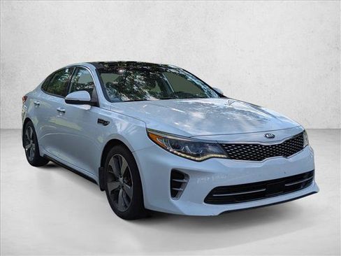 Used 2017 Kia Optima SX w/ Premium Technology Package FWD image 3