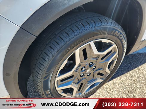 Used 2023 Hyundai Santa Fe Limited image 9