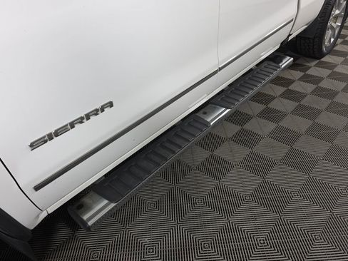 Used 2018 GMC Sierra 1500 SLT w/ SLT Premium Package AWD/4WD image 9