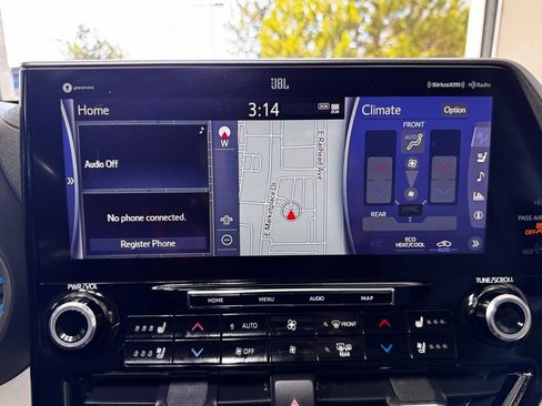 Used 2020 Toyota Highlander Limited image 32