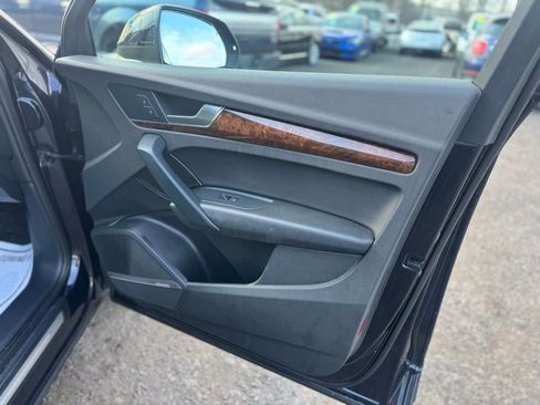 Used 2018 Audi Q5 2.0T Premium Plus w/ Premium Plus Package image 18