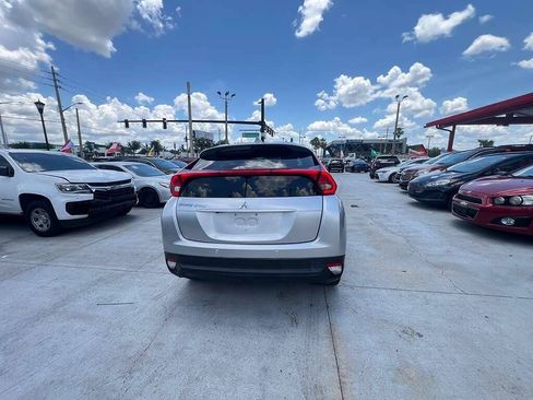Used 2020 Mitsubishi Eclipse Cross LE FWD image 4
