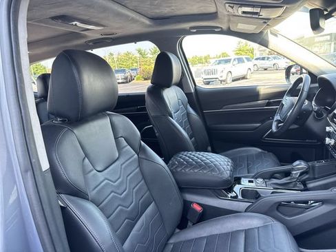 Used 2022 Kia Telluride SX w/ SX Prestige Package AWD/4WD image 17