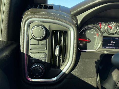 Used 2023 Chevrolet Silverado 2500 LT w/ Convenience Package image 27