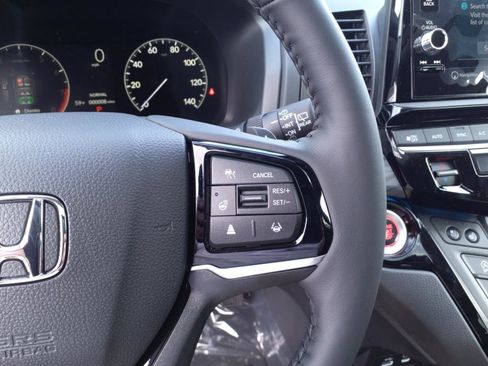 New 2025 Honda Odyssey Elite image 17