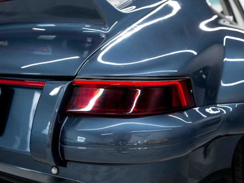 Used 1991 Porsche 911 Carrera image 32