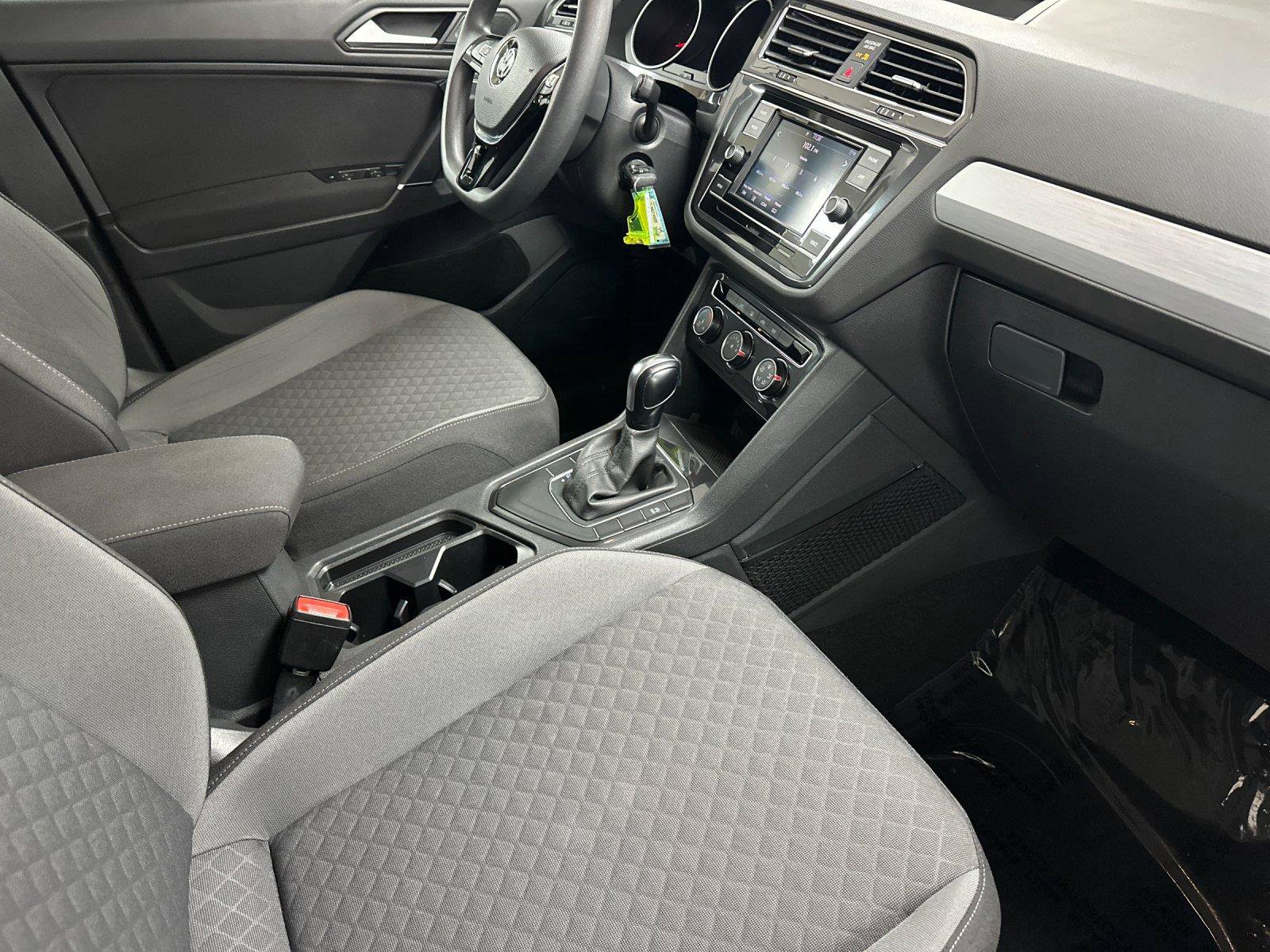 Used 2020 Volkswagen Tiguan S FWD image 15