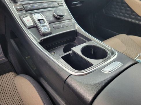 Used 2023 Hyundai Santa Fe SEL image 15