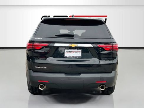 Used 2023 Chevrolet Traverse LS FWD image 6