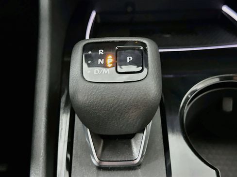 Used 2024 Nissan Rogue SL w/ SL Premium Package FWD image 25