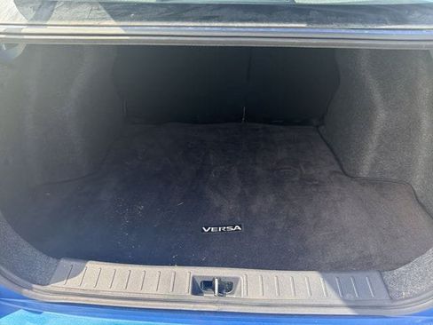 Used 2021 Nissan Versa SV FWD image 18