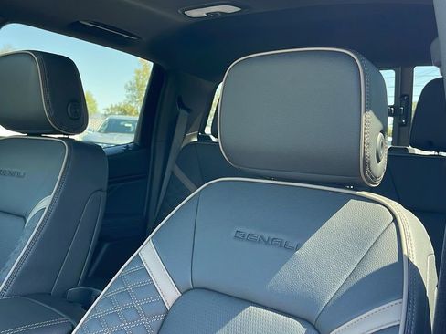New 2026 GMC Canyon Denali AWD/4WD image 14