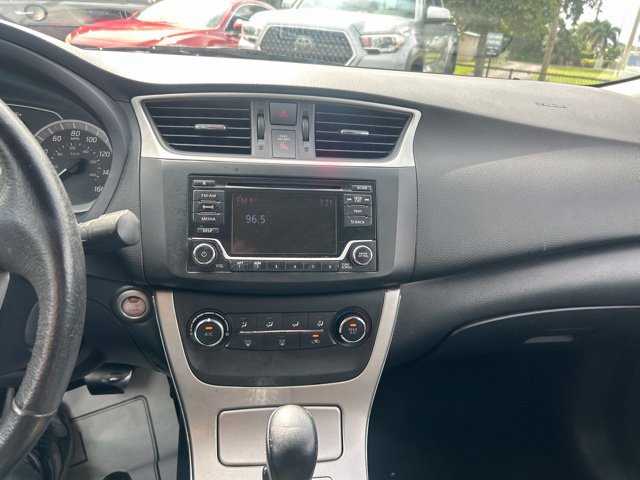 Used 2015 Nissan Sentra SV FWD image 10