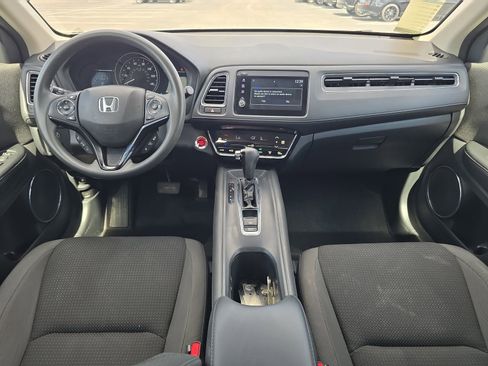 Certified 2022 Honda HR-V EX image 9