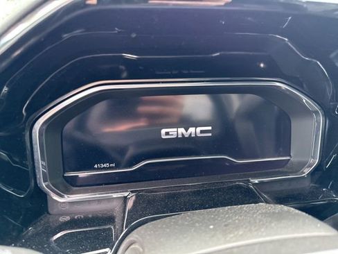 Used 2025 GMC Sierra 1500 SLT AWD/4WD image 14