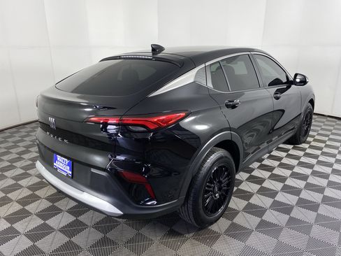 Used 2024 Buick Envista Preferred w/ Convenience I Package image 7