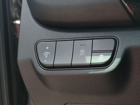 Used 2024 Kia Seltos S AWD/4WD image 13